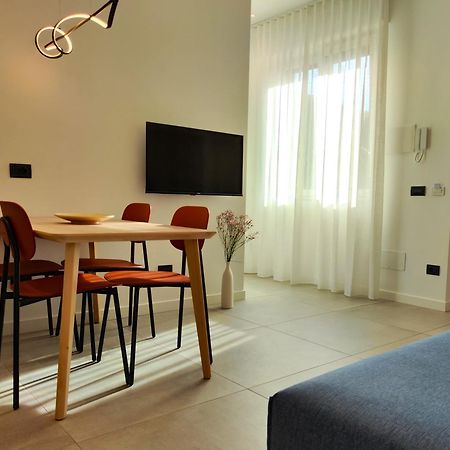 Jasmine Malpensa & Busto Center Apartment Бусто Арсицио Екстериор снимка