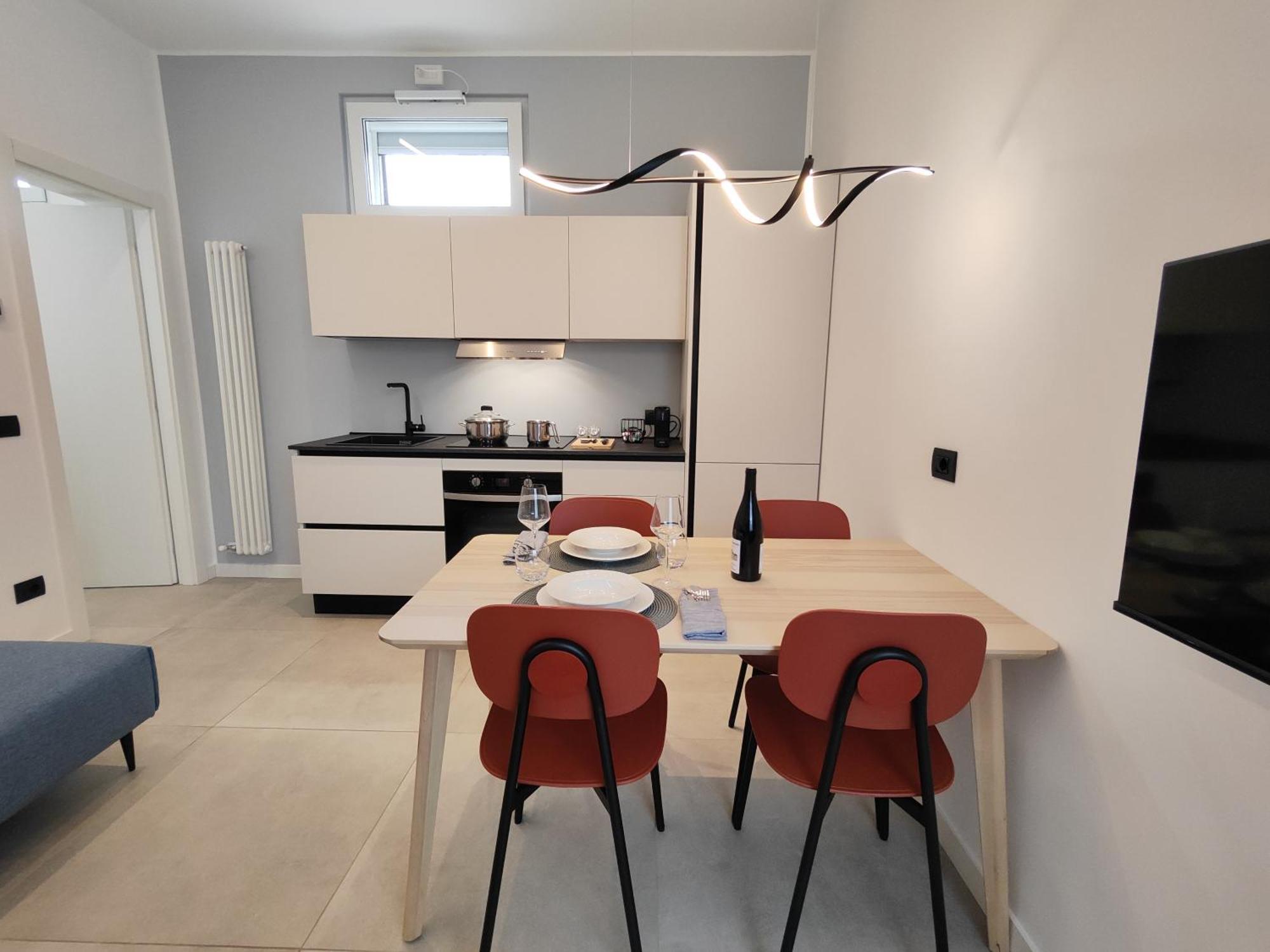 Jasmine Malpensa & Busto Center Apartment Бусто Арсицио Стая снимка